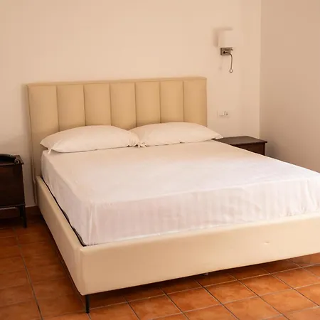 Tenuta Madre 4*